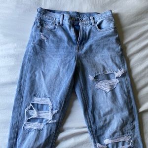 AE MOM JEANS
